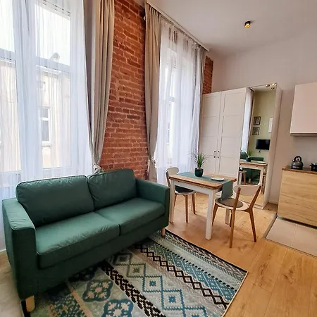 Mielczarskiego A Przy Manufakturze Apartment